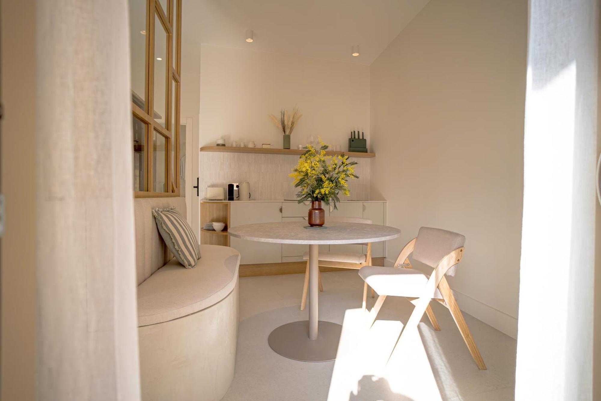 Studios Raffines Avec Terrasses - Plages, Ville Et Gare A Pied - Maison Raphael Saint-Raphaël Exteriér fotografie