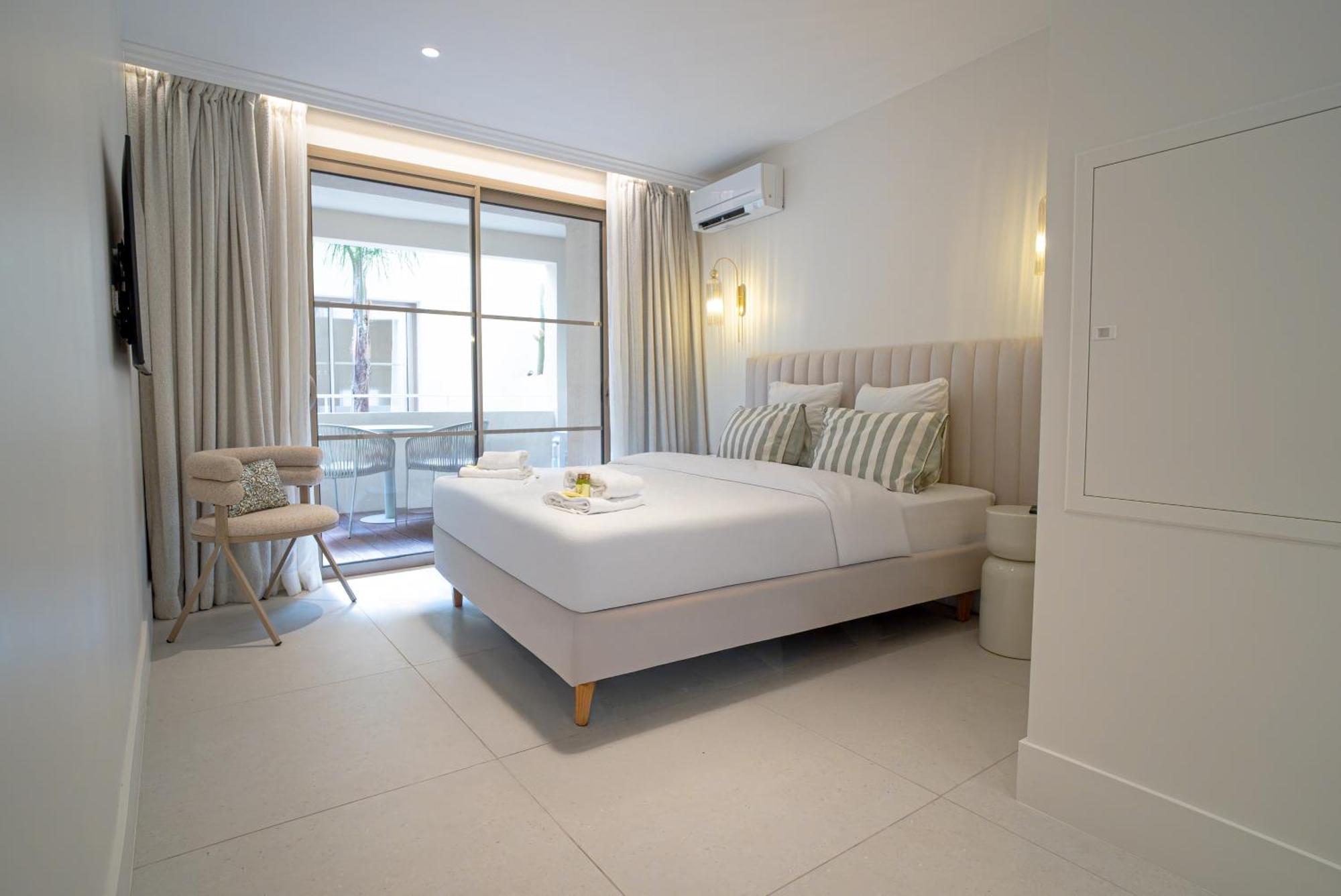 Studios Raffines Avec Terrasses - Plages, Ville Et Gare A Pied - Maison Raphael Saint-Raphaël Exteriér fotografie