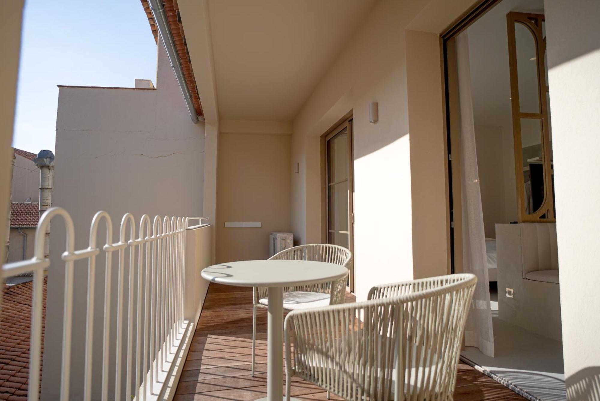 Studios Raffines Avec Terrasses - Plages, Ville Et Gare A Pied - Maison Raphael Saint-Raphaël Exteriér fotografie